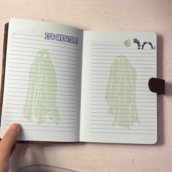 Like New Beetlejuice journal - Picture 6 of 11